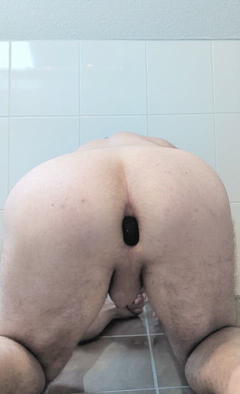 Big butt plug made my small hole gaping