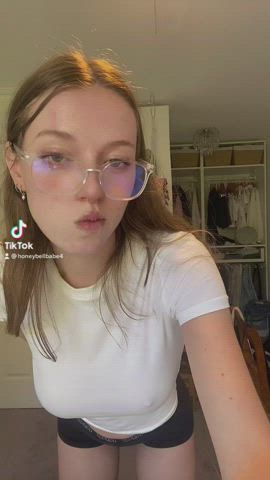 18 years old clothed tiktok tits clip