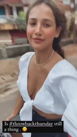 bollywood boobs tits clip
