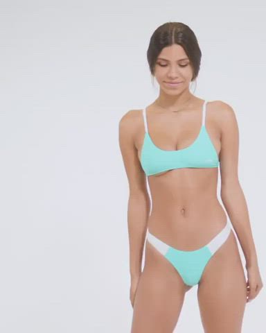 ass bikini gooning latina teen clip