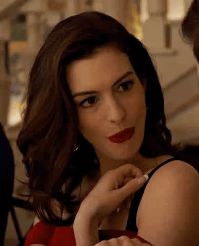 Anne Hathaway Celebrity MILF clip