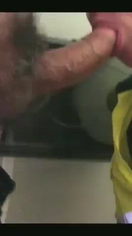 Tradie giving a blowjob