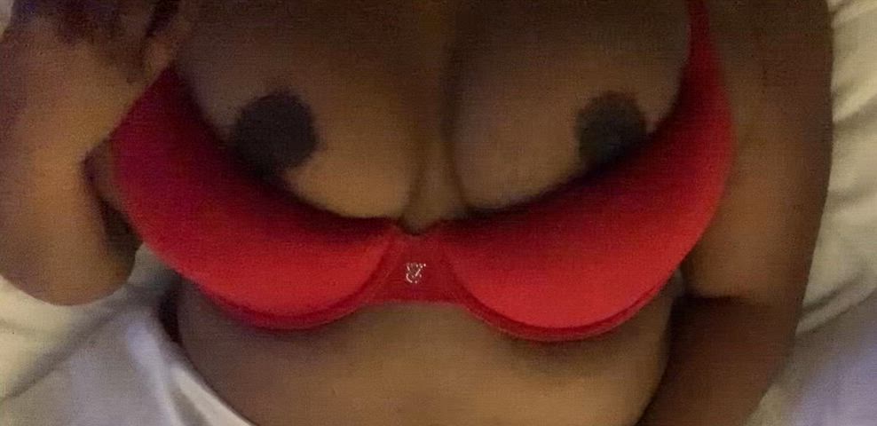 amateur areolas big tits boobs busty ebony jiggling sexy tease tits african-queen