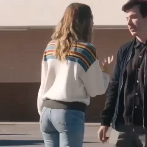 celebrity emma stone jeans clip