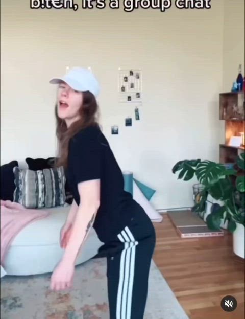 ass lesbian twerking clip