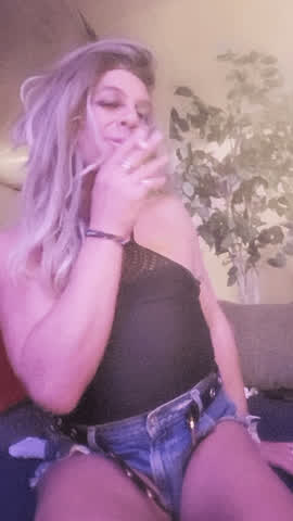 Babe Smoking Trans Woman clip