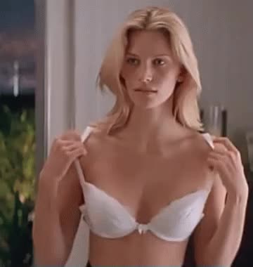 Natasha Henstridge