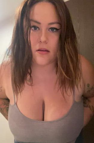 huge tits!!! thick all over 😏♥️ (oc) [gif] OF:sunshinebabexx