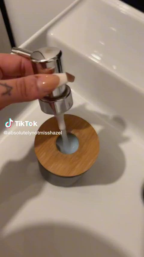 boobs flashing nipples nipslip tiktok r/tiktits clip