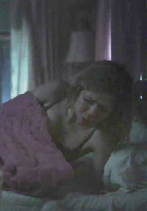 bra cleavage jennette mccurdy clip