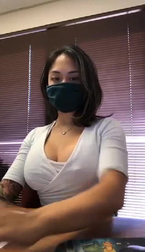 amateur asian big tits flashing office outdoor public tits titty drop work amateur-girls