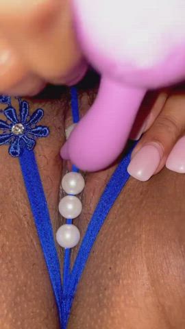 Masturbating Squirting Wet Pussy clip