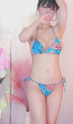 bikini jiggling korean clip