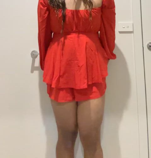 Do you guys like me in red… think makes me cute n h….🤭