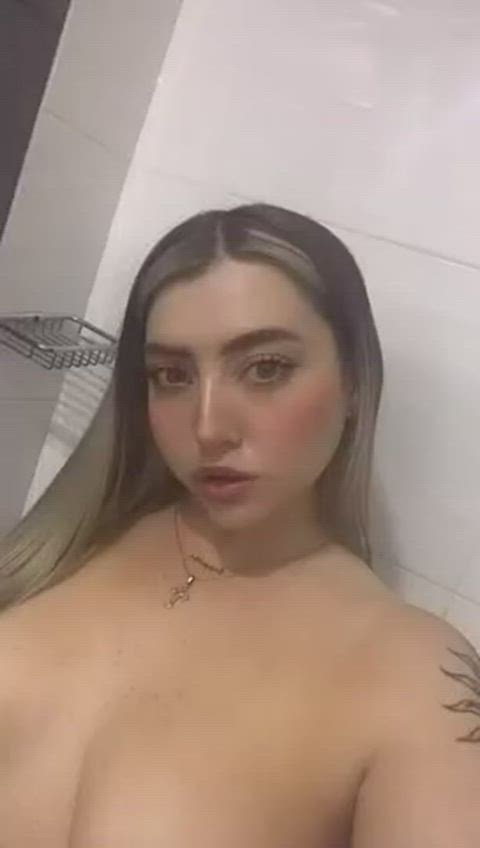 naked natural tits shower teen tits clip