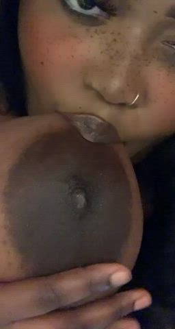 Areolas Big Nipples Big Tits Cute Ebony Pretty clip