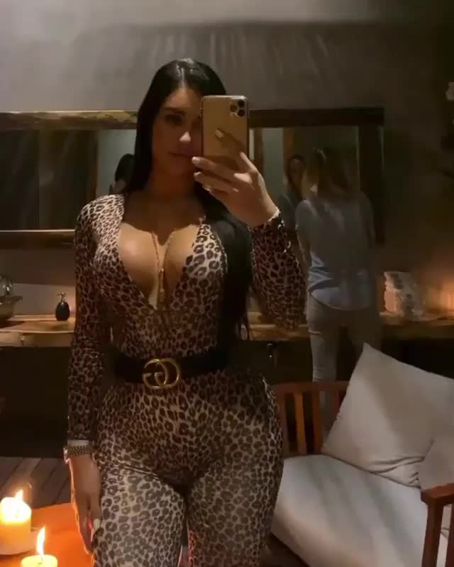 Joselyn Cano Tits & Booty in a Leopard Print Outfit