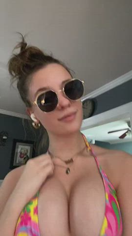 Bikini Cleavage Teen TikTok Tits clip