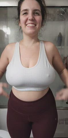 big tits boobs natural tits pawg tits titty drop clip