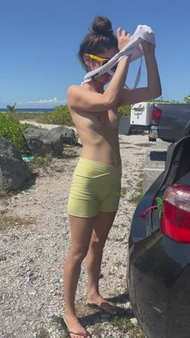 Getting changed in the parking lot at the beach is just so much easier 🏖 Public