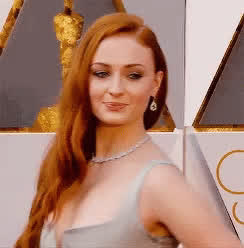 Celebrity Dress Redhead Sophie Turner clip