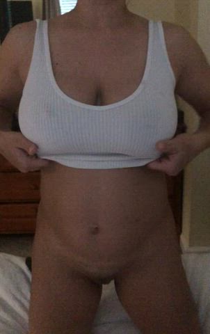 Big Tits pregnant hotwife.