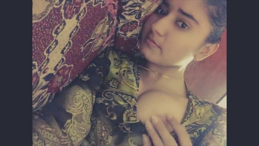 Cute Busty Pakistani Lahori Babe Teasing/Giving Her BF Some Material During The Lockdown