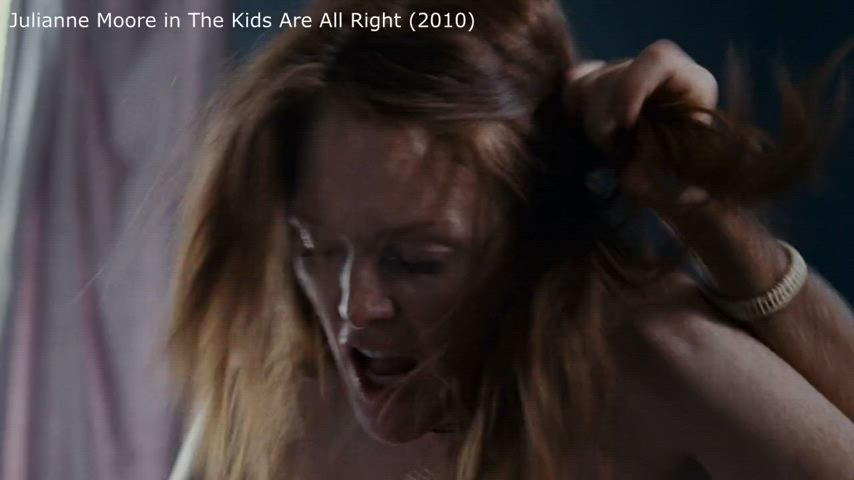 Lesbian milf Julianne Moore cheats on her wife with a man in The Kids Are All Right