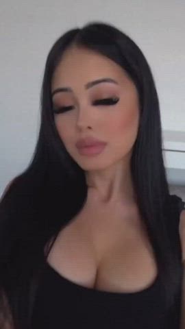 Asian Filipina OnlyFans clip