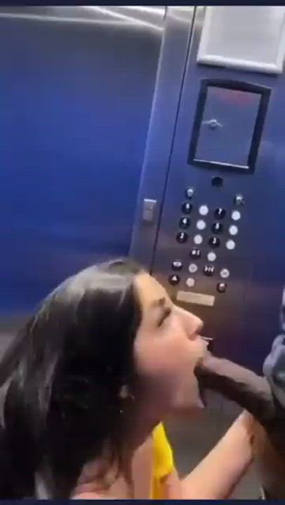 Blowjob Cum In Mouth Elevator clip
