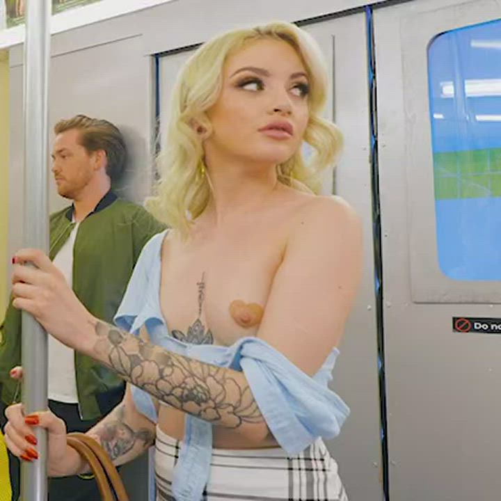 Brazzers Lola Fae Public clip