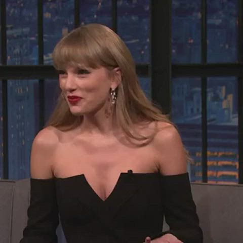 cleavage sexy taylor swift clip