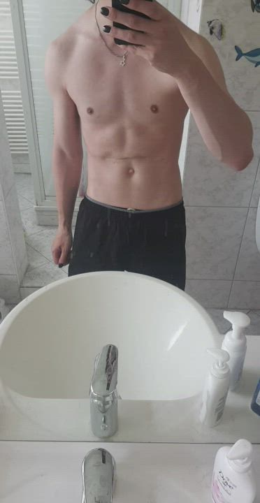 M 24 twink from germany.. HMU if ur a twink too, not hairy, send asl and body pic,