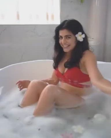 Bathtub Bollywood Celebrity Cleavage Soapy clip