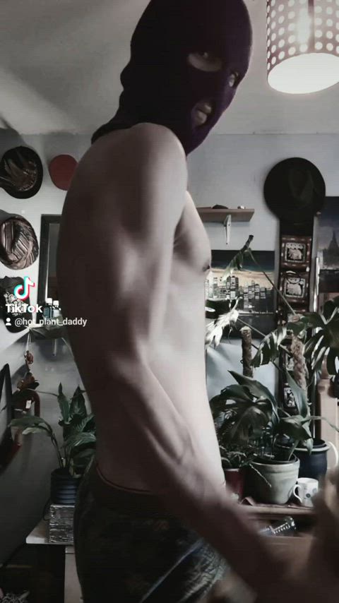muscles onlyfans sfw workout clip