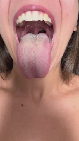 italian long tongue tongue fetish clip