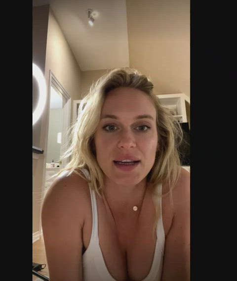 actress blonde teasing topless clip