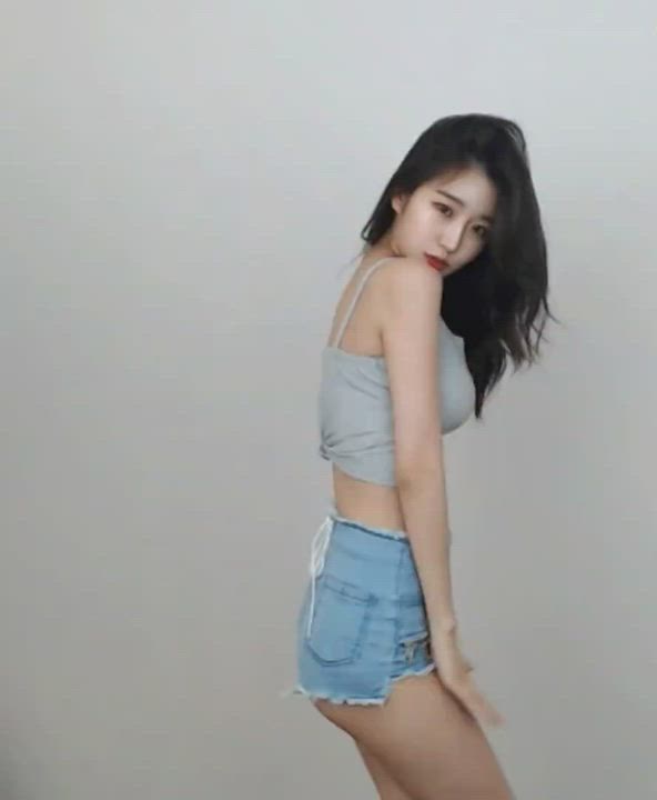 Ass Dancing Korean clip