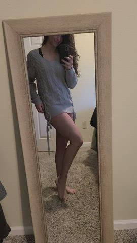 36 (f)eeling sexy this morning in my big sweater ????