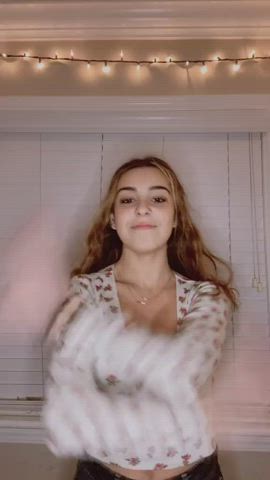 Bouncing Tits Cleavage Dancing Jiggling Teen TikTok clip