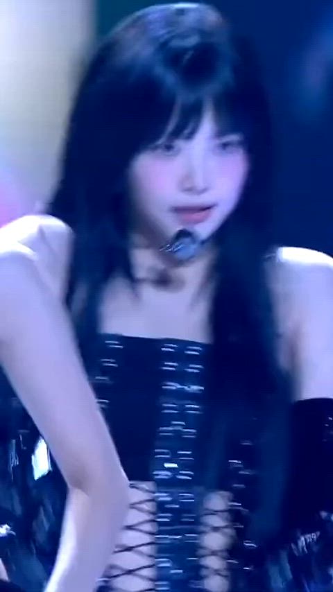 18 years old armpits asian barely legal dancing korean teen teens thighs kpop clip