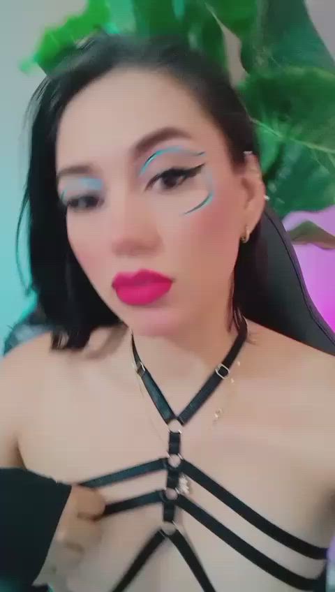 brunette chaturbate cute latina manyvids petite stripchat clip