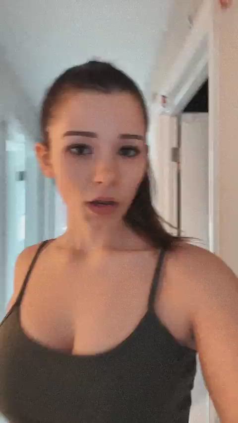 boobs cleavage tank top clip