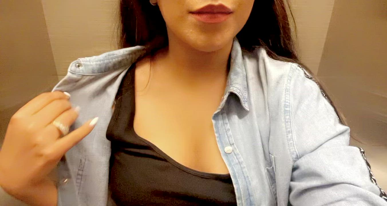 Videos she sends me when out with the girls 😒 [F]