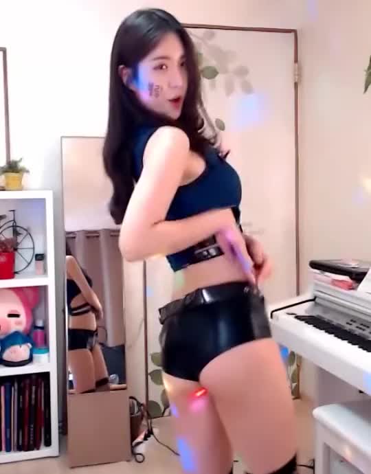 BJ - BoBo Sexy Tight Little Leather Shorts