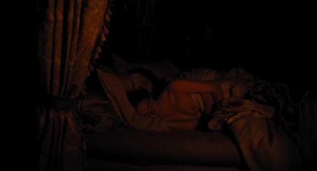 Emma Stone Nude In The Favourite