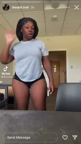 Booty TikTok Twerking clip