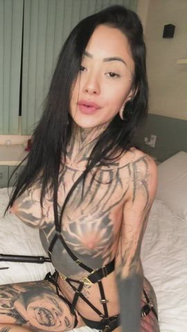 boobs lingerie tattoo busty-asians clip