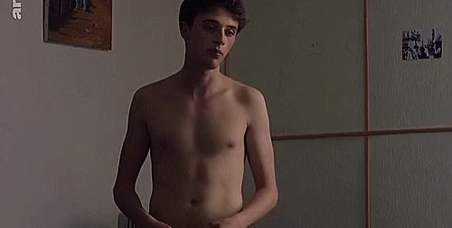 Benjamin Voisin Nude at the Gay-Male-Celebs.com