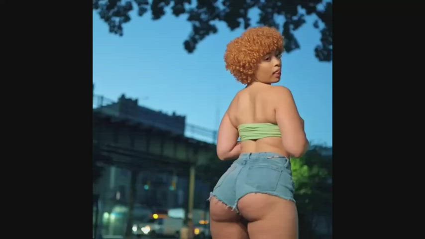 afro booty jean shorts clip